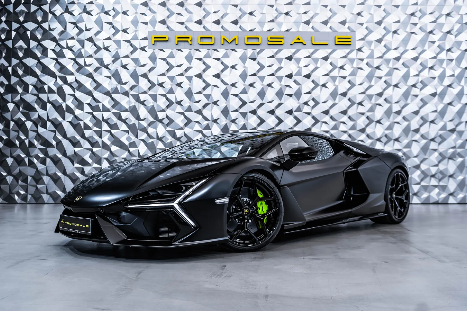 Lamborghini Revuelto Nero – снимка 1