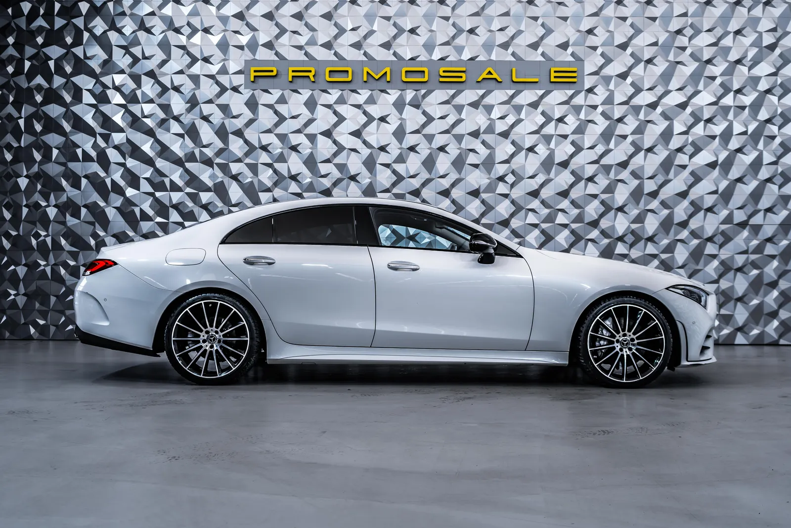 Mercedes-Benz CLS 350 d 4M AMG*AIR BODY* Burmester* – снимка 6