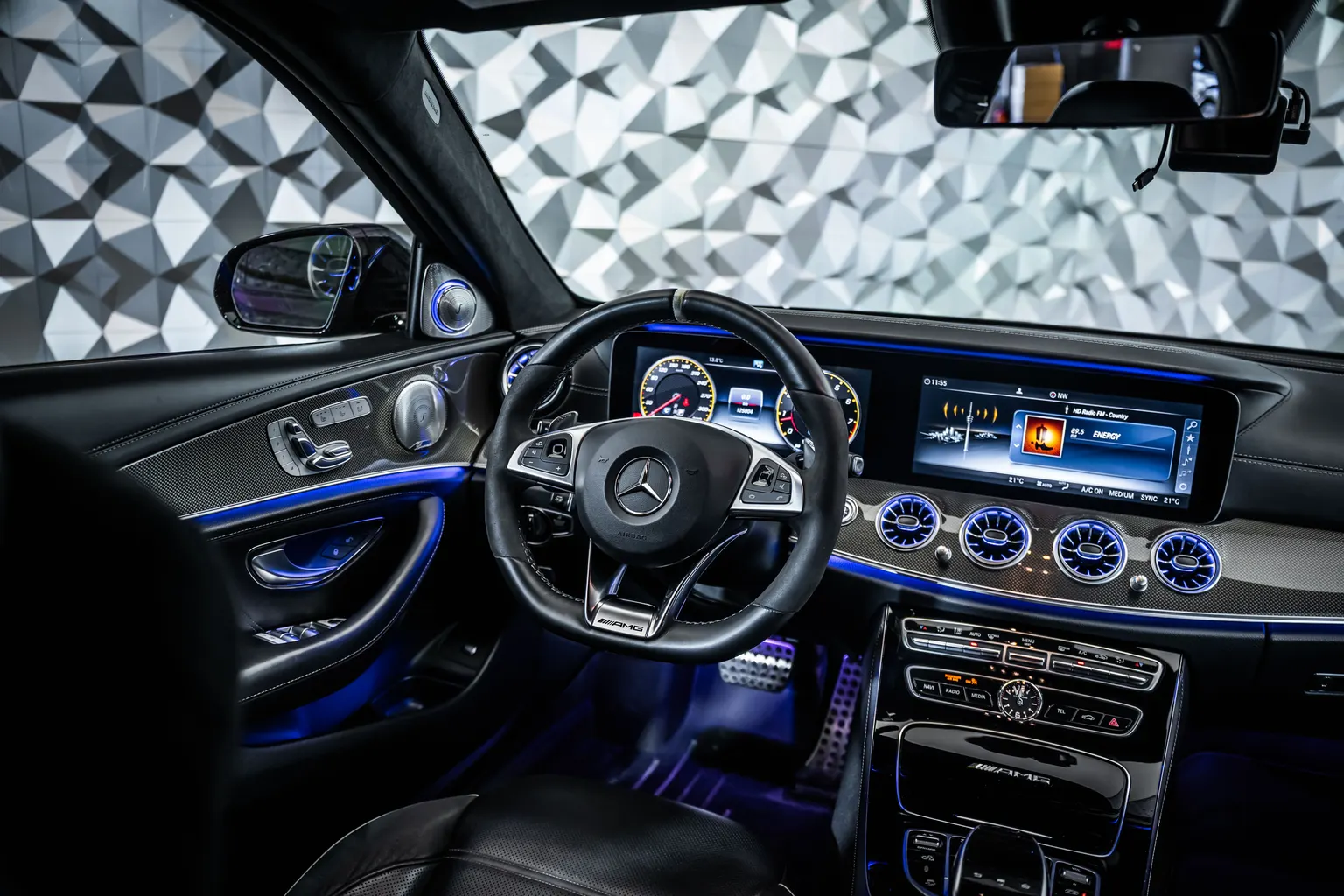 Mercedes-Benz E 63 AMG S 4M AMG*Pano*Burm – снимка 11