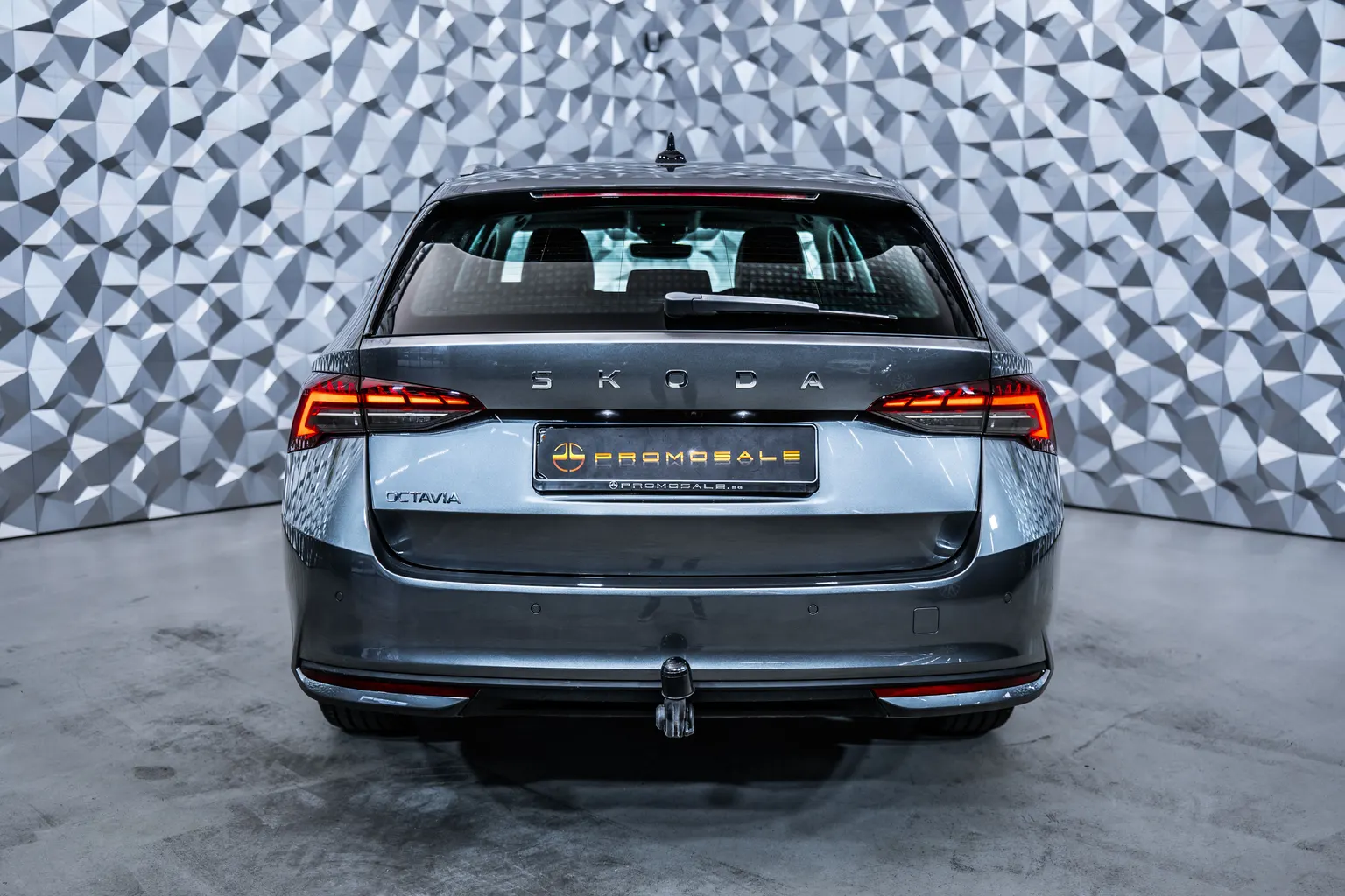 Skoda Octavia 2,0 TDI DSG 2.0 Litre, Diesel, Automatic – снимка 5