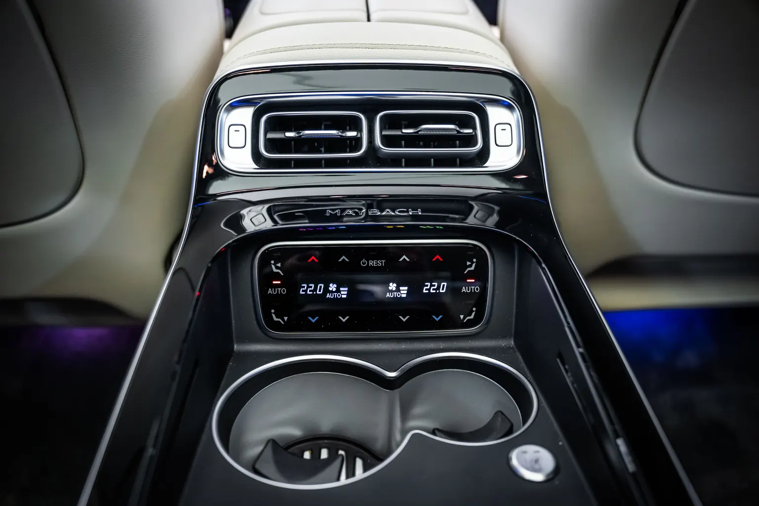 Mercedes-Benz S580 Maybach 4M *Multimedia*FirstCl*360*SoftCl* – снимка 14