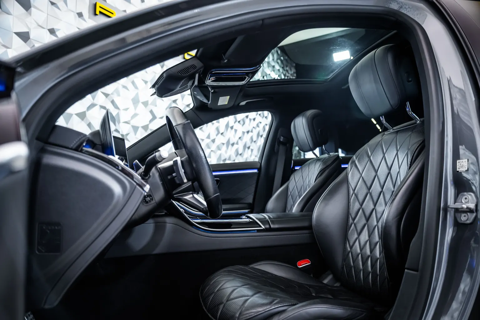 Mercedes-Benz S 400 d L 4M AMG+Pano+DIGITAL-L+Burmester3D+21 – снимка 14