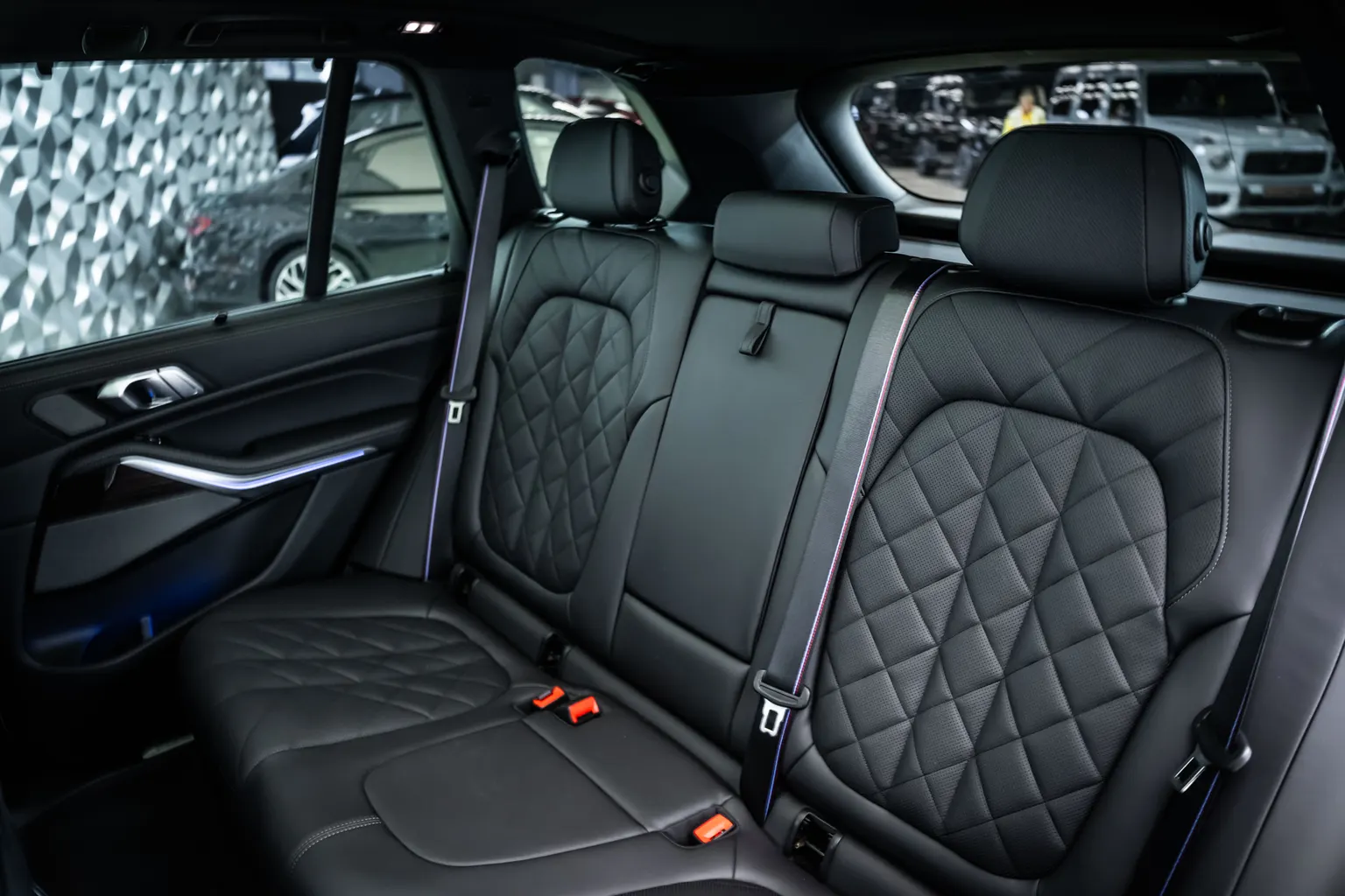 BMW X5 XDRIVE 30D* M SPORT PRO* H&K* SKYLOUNGE* GLOW* 360 – снимка 15
