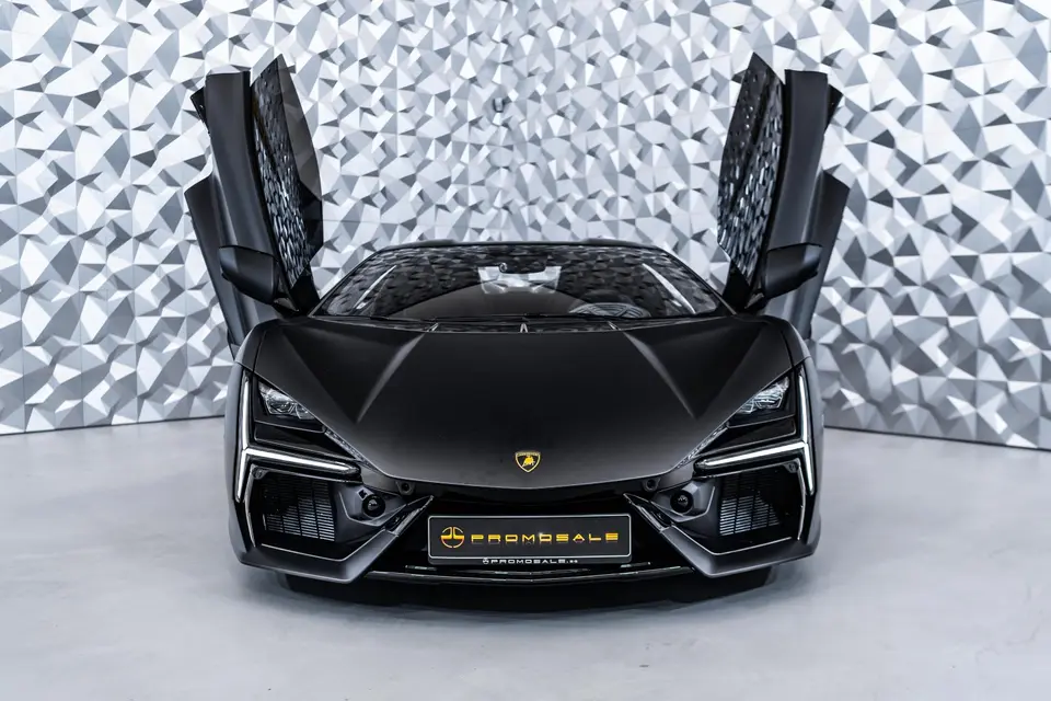 Lamborghini Revuelto Nero 2024 – снимка 2