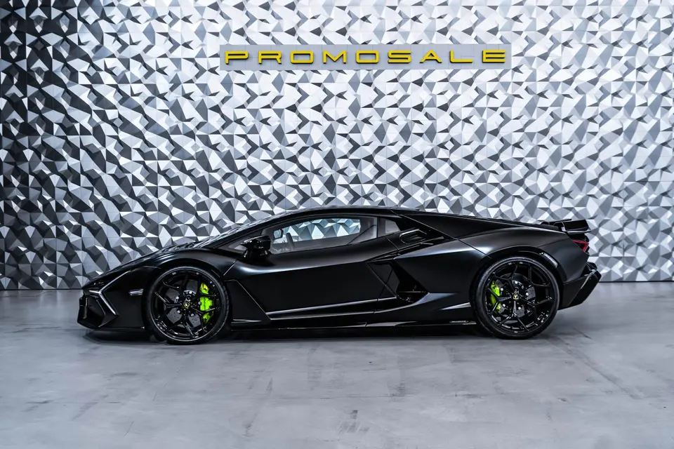 Lamborghini Revuelto Nero 2024 – снимка 3