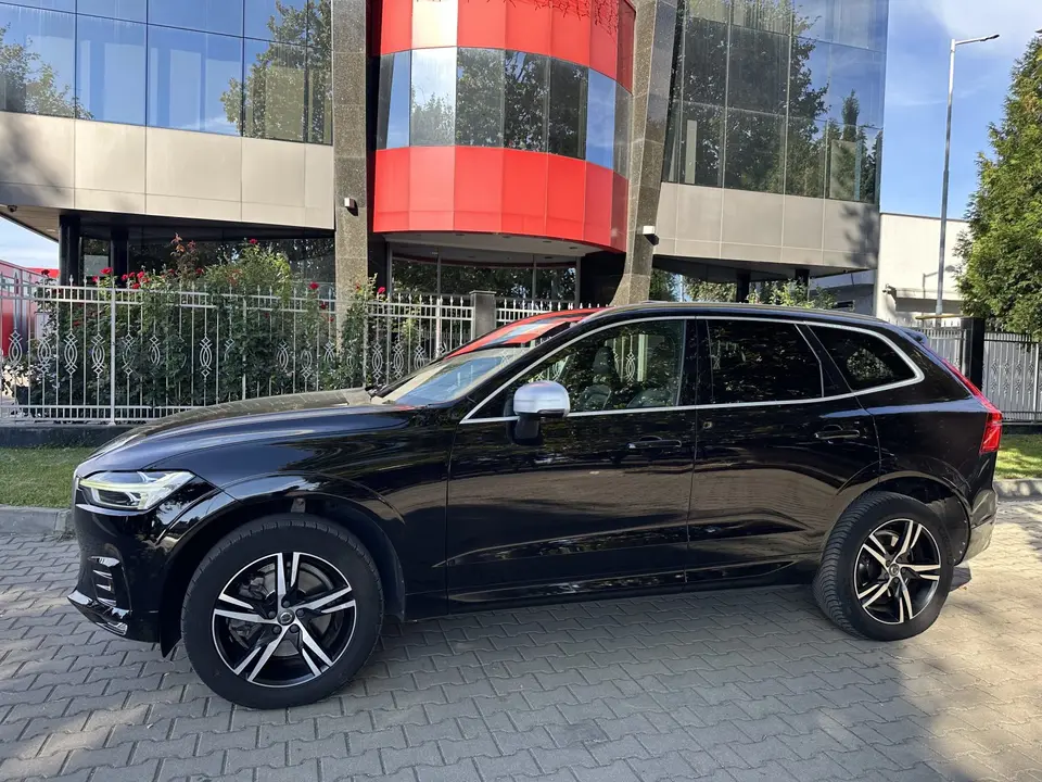 Volvo XC60 R-line 2018 – снимка 3
