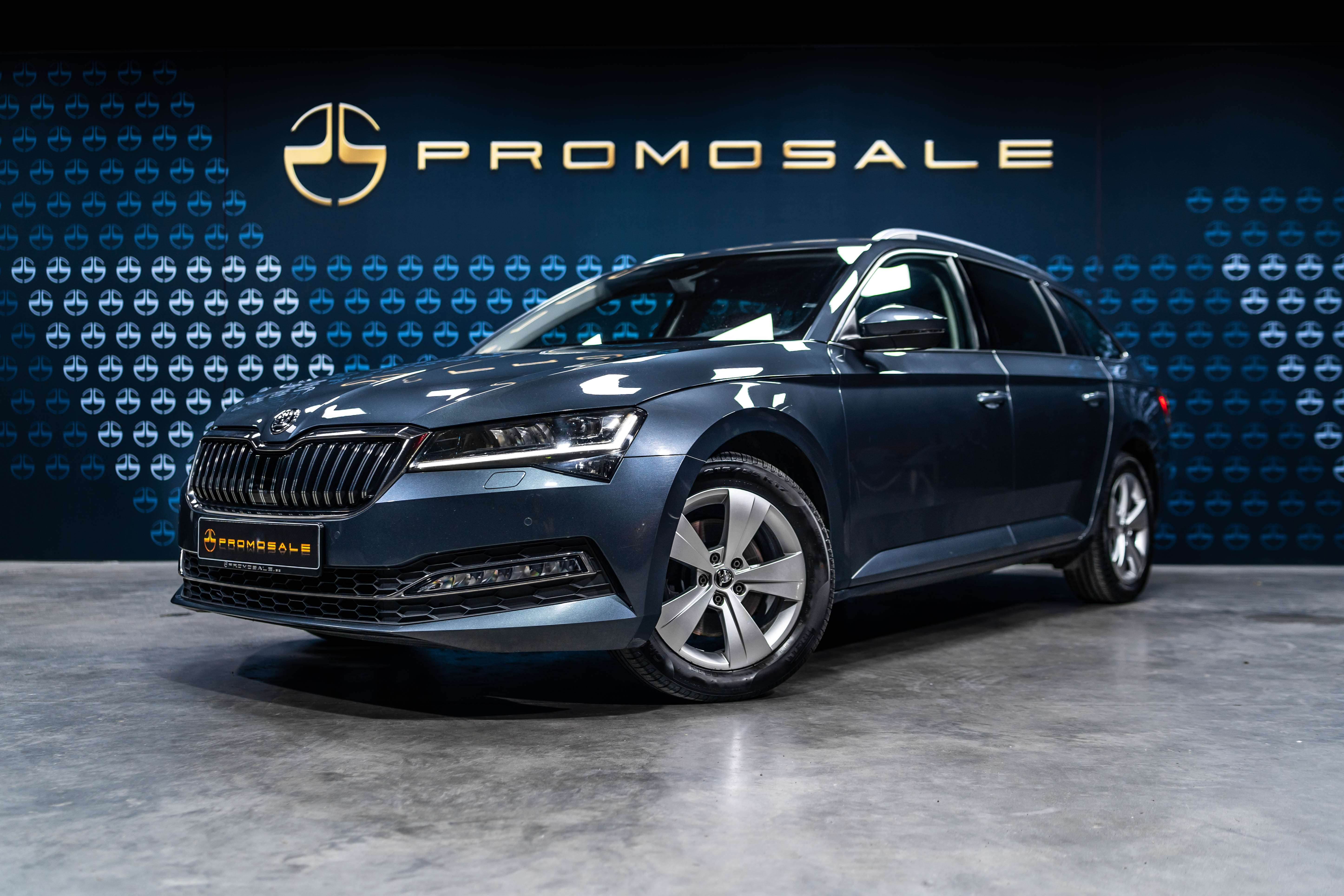 Skoda Superb Combi 2.0TDI 4X4 DSG *LED* – снимка 1