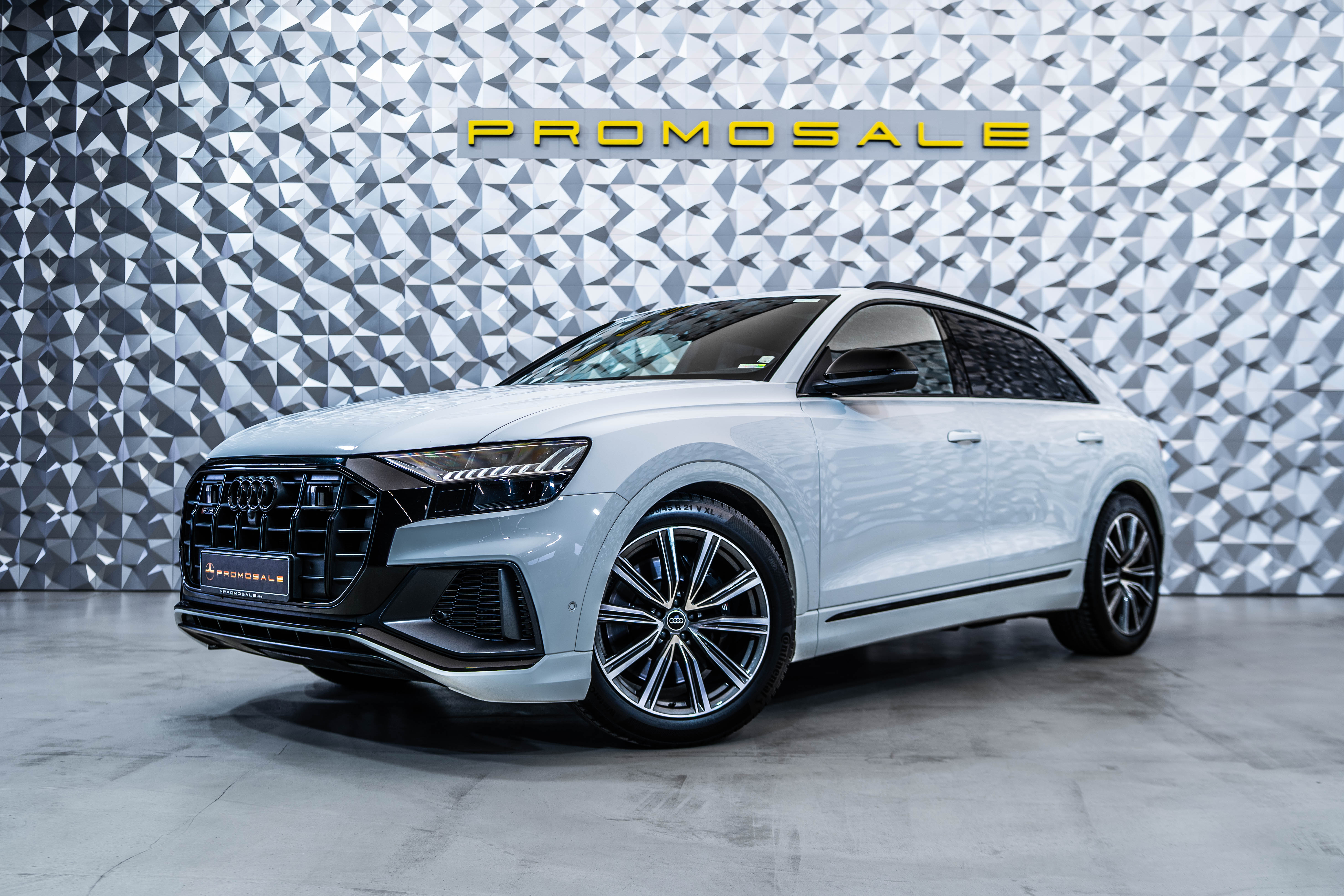 Audi SQ8 4.0 TFSI*Pano*SoftClose* – снимка 1